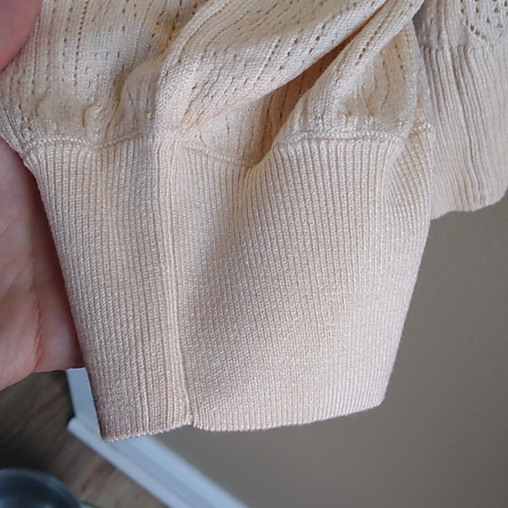 Torrid Cream V-Neck Knit Sweater - Picture 5 of 7